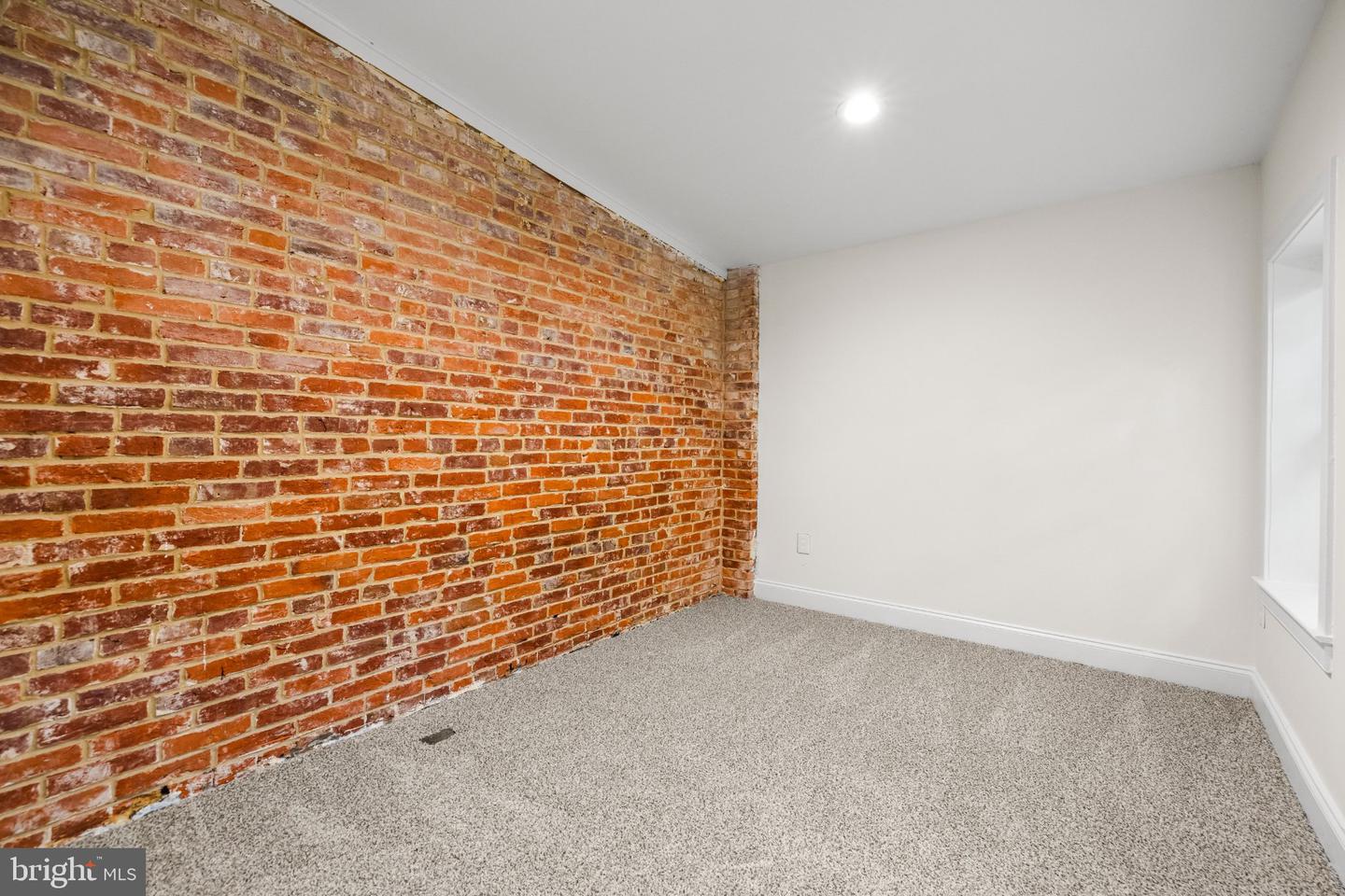 2822 Frederick Ave Property Photo 22