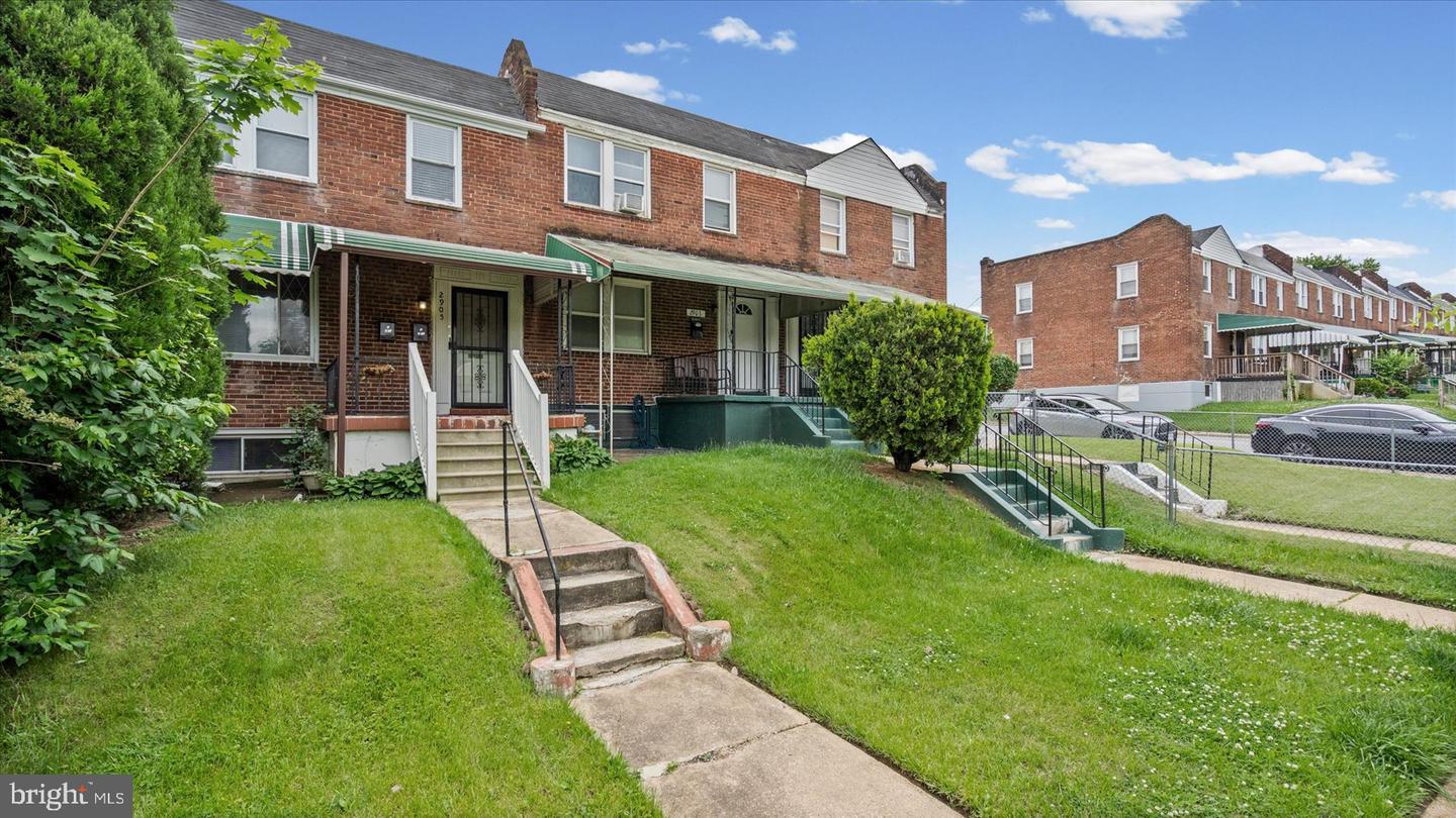 2905 E Federal St Property Photo 2