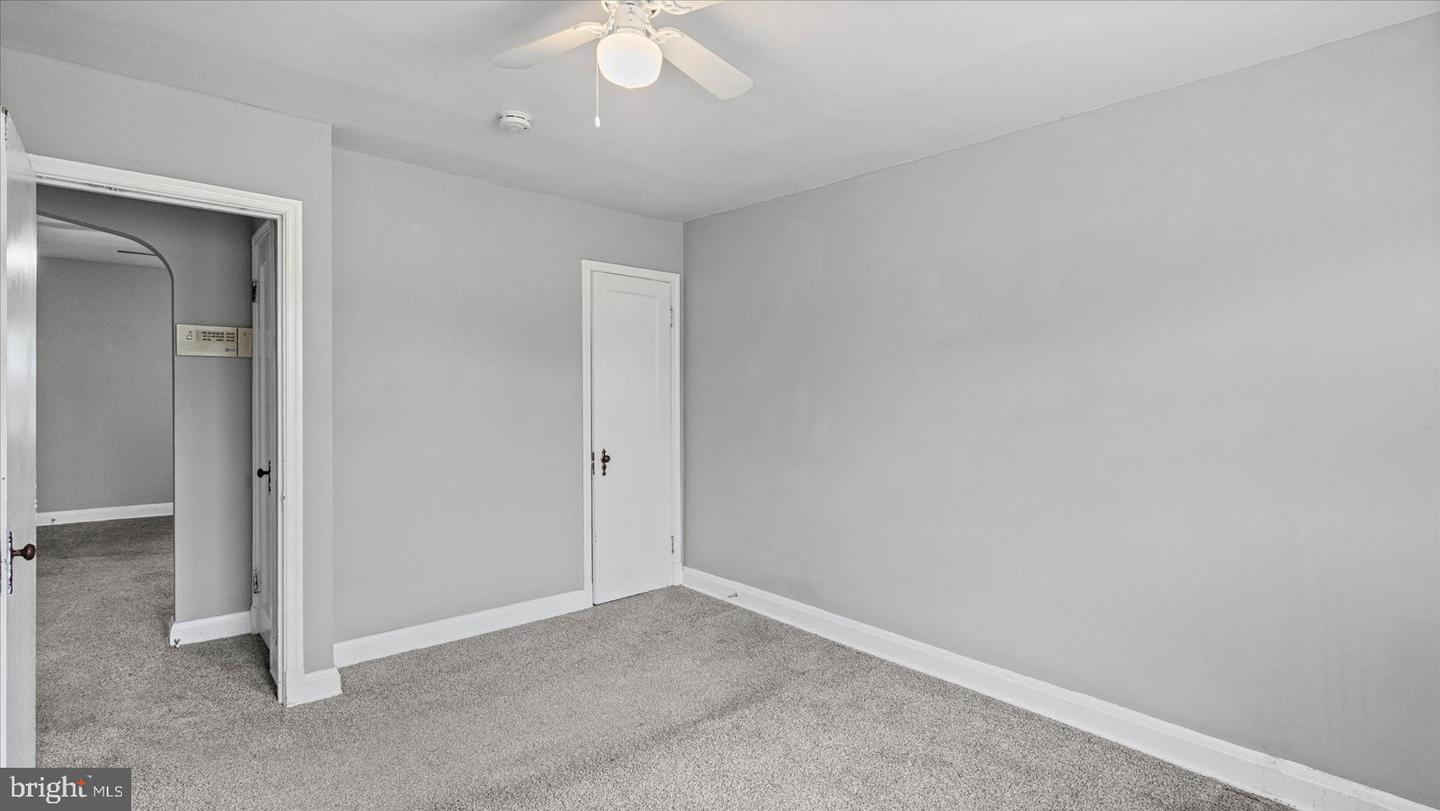 2905 E Federal St Property Photo 11