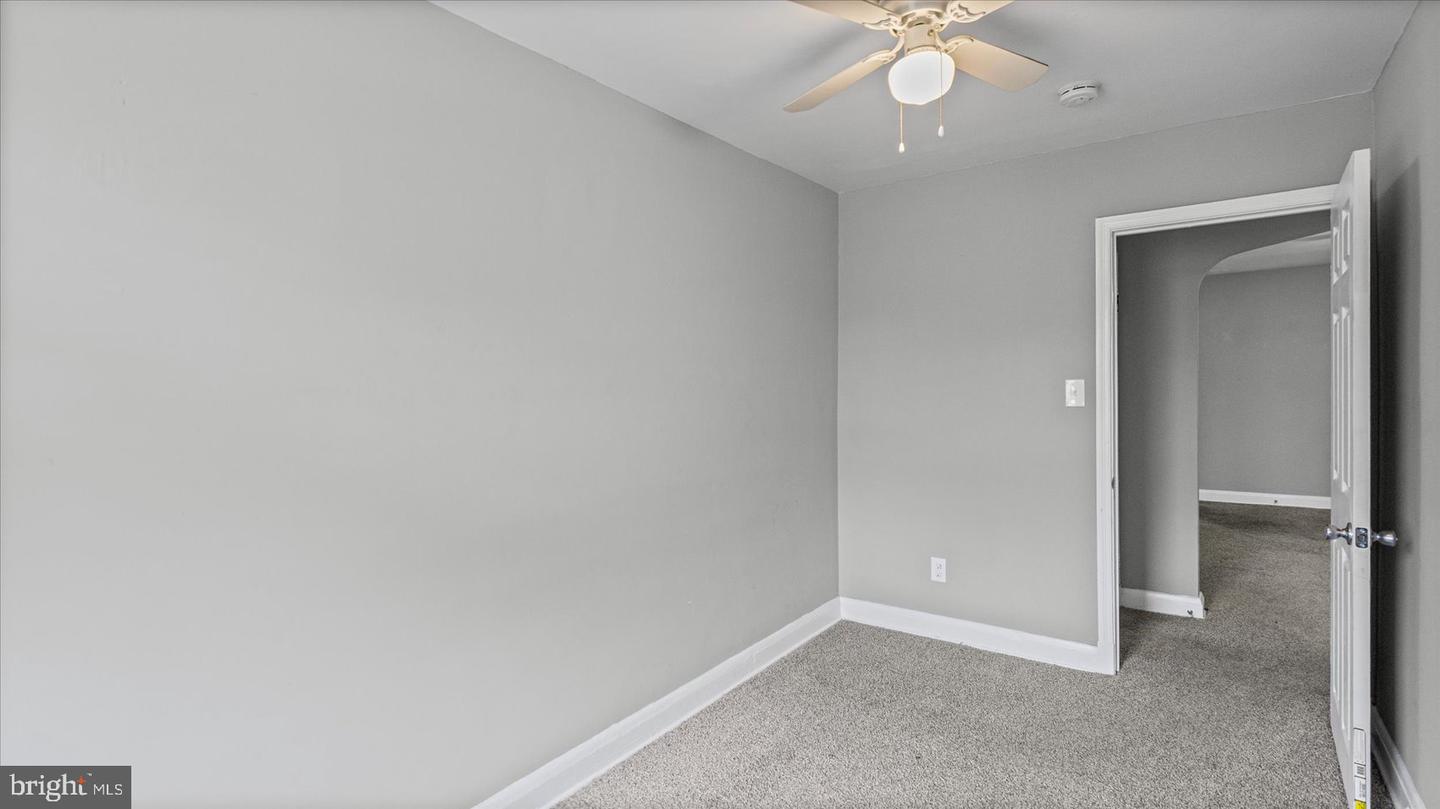 2905 E Federal St Property Photo 14