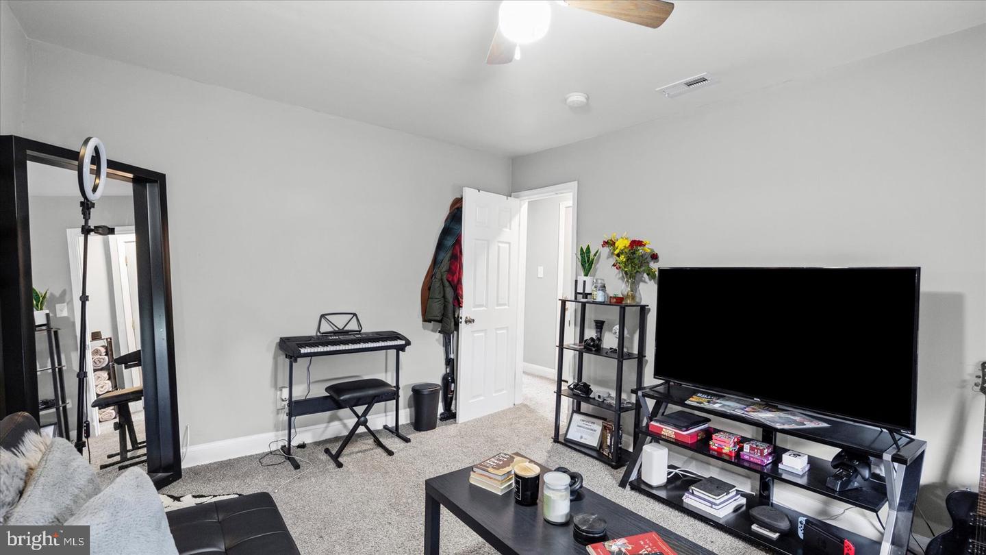 2905 E Federal St Property Photo 31