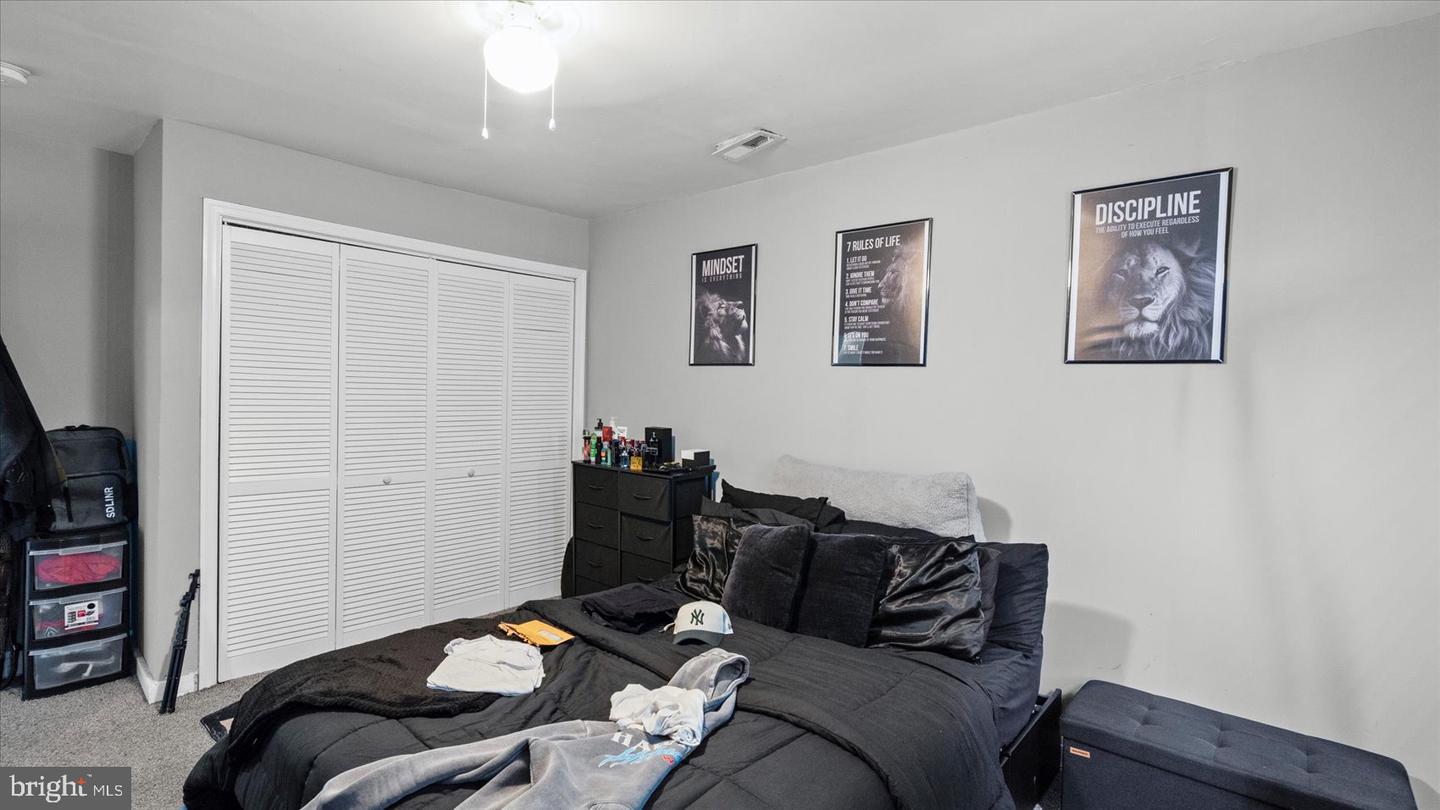 2905 E Federal St Property Photo 33