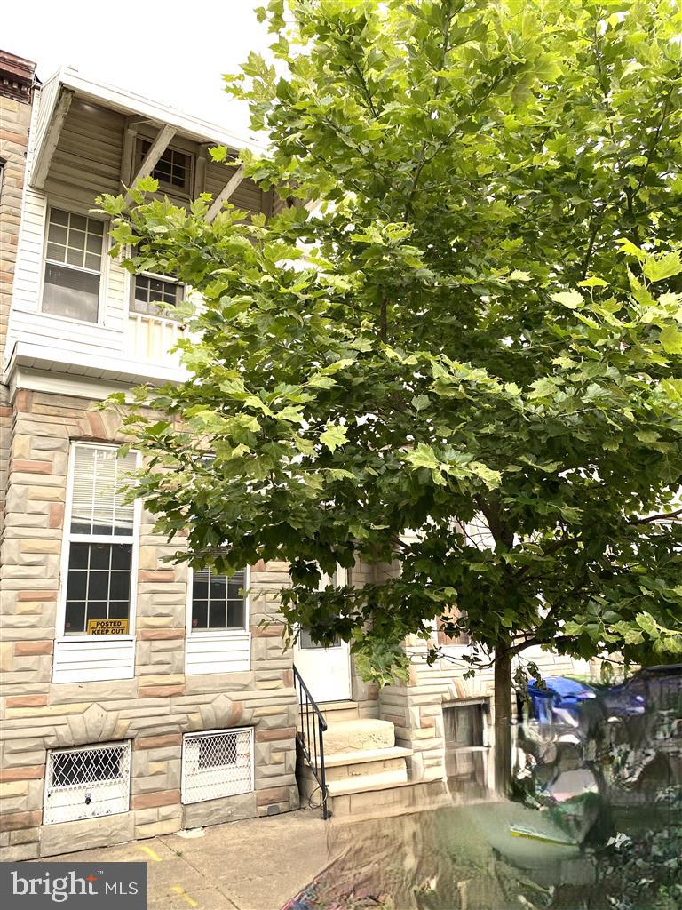 1321 James St Property Photo 1
