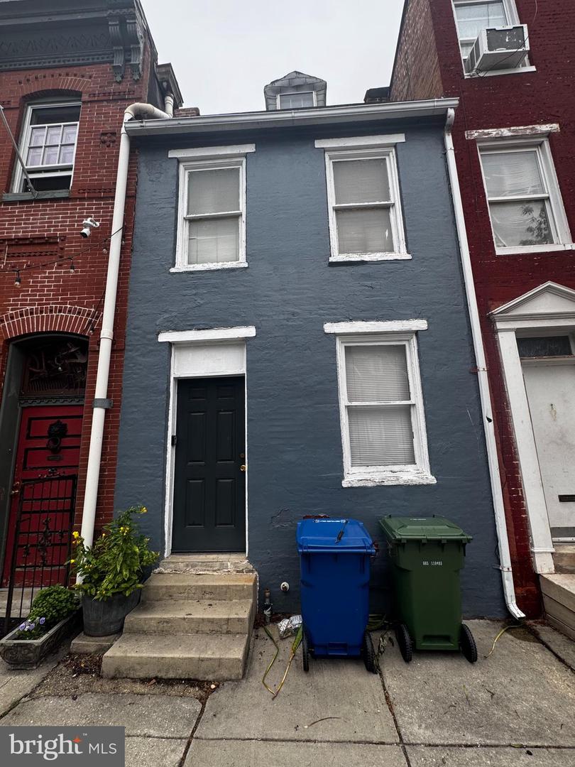 1006 Hollins St Property Photo 1