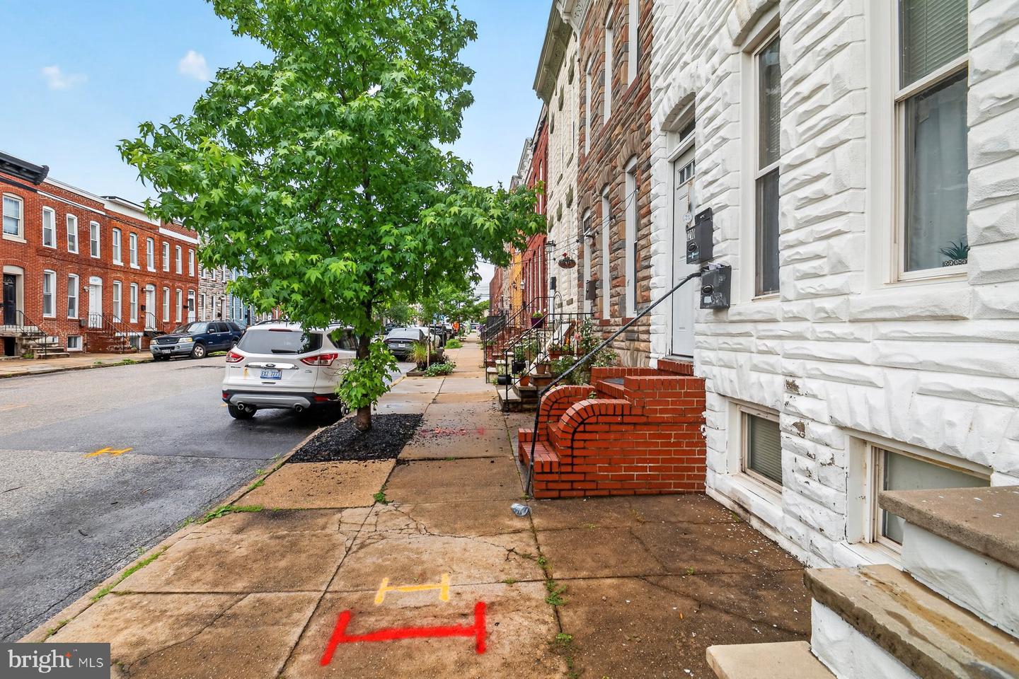1210 W Cross St W Property Photo 5
