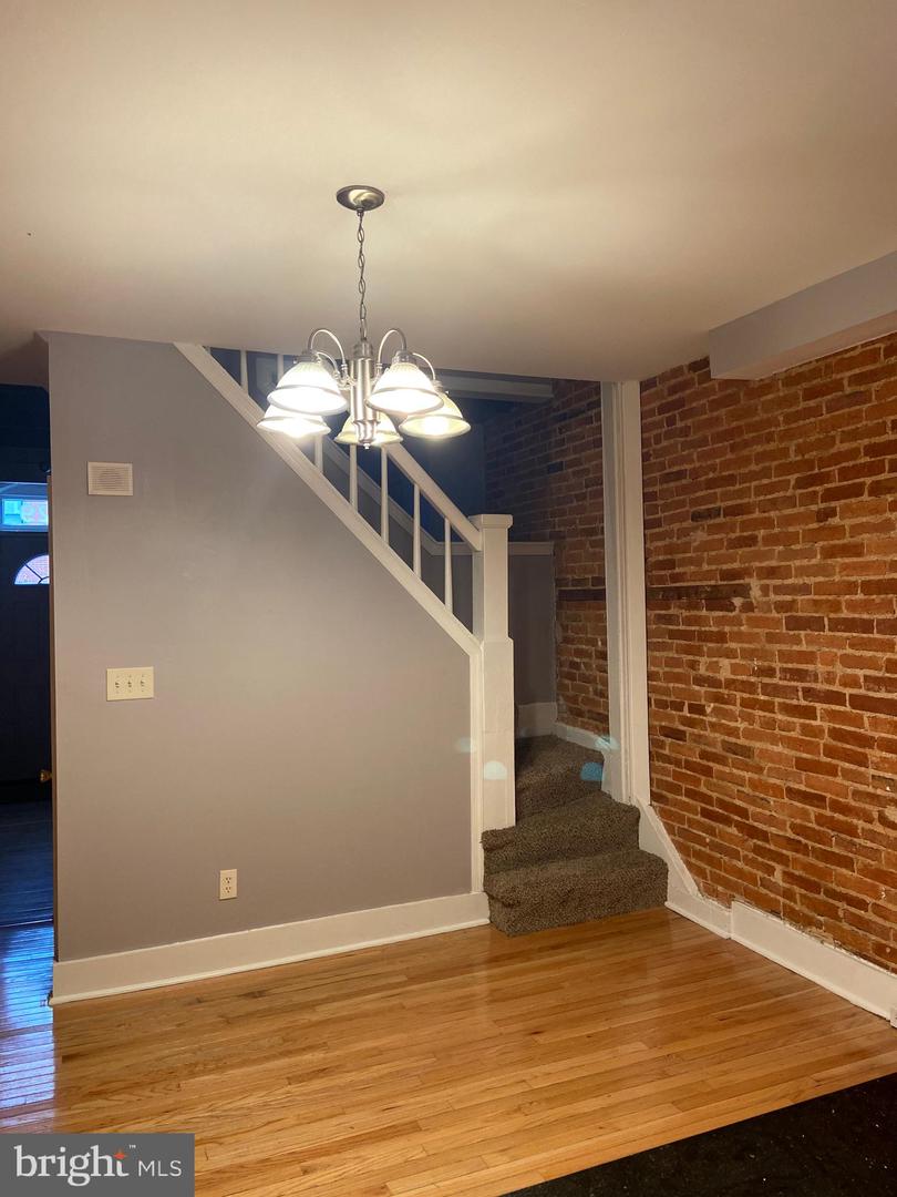 1629 S Hanover St Property Photo 4