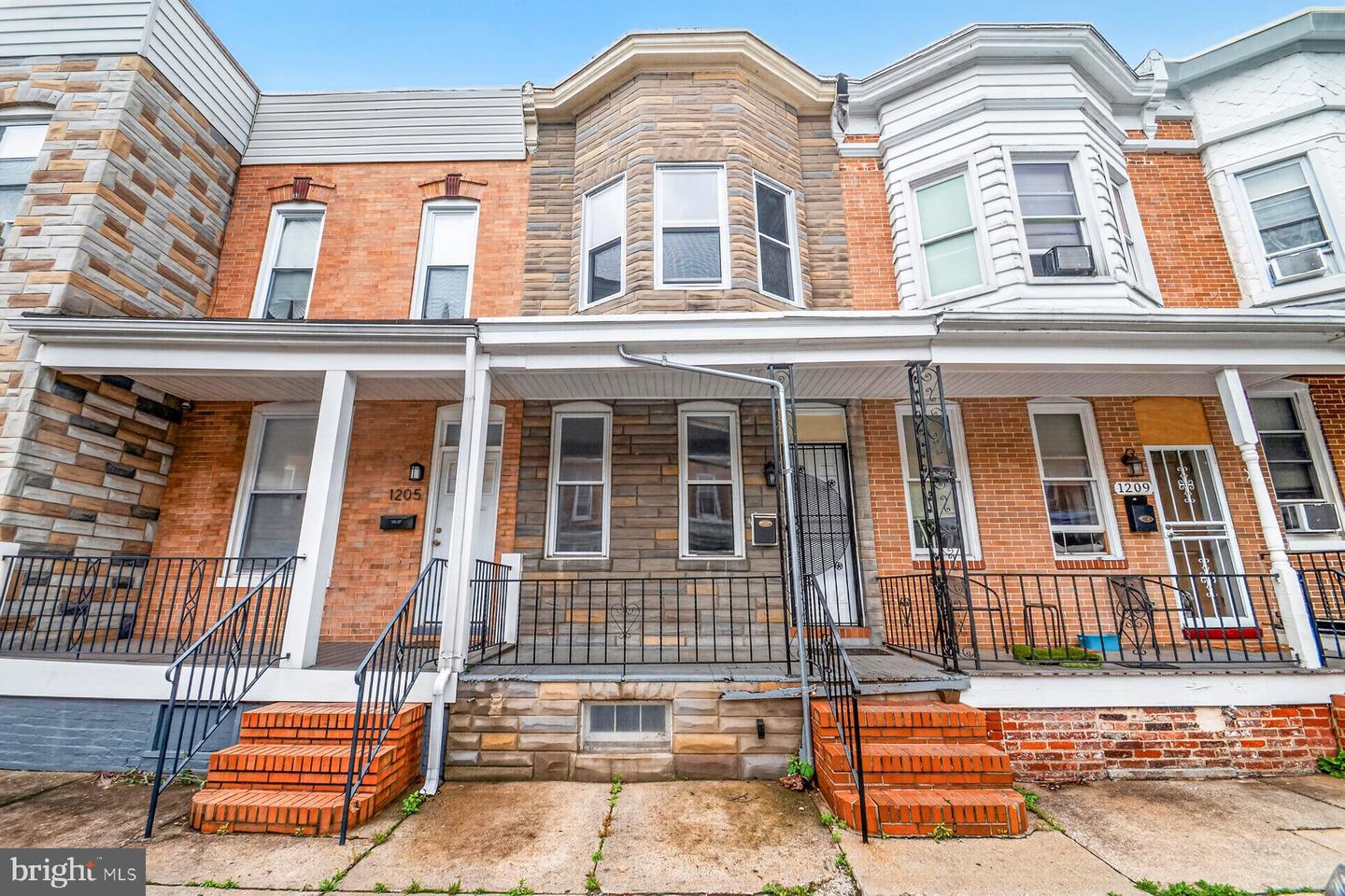 1207 CLEVELAND ST Property Photo 1