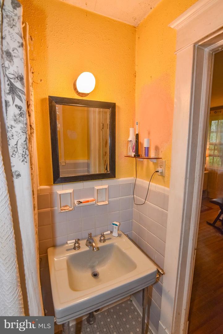 24 Merrymount Rd Property Photo 30