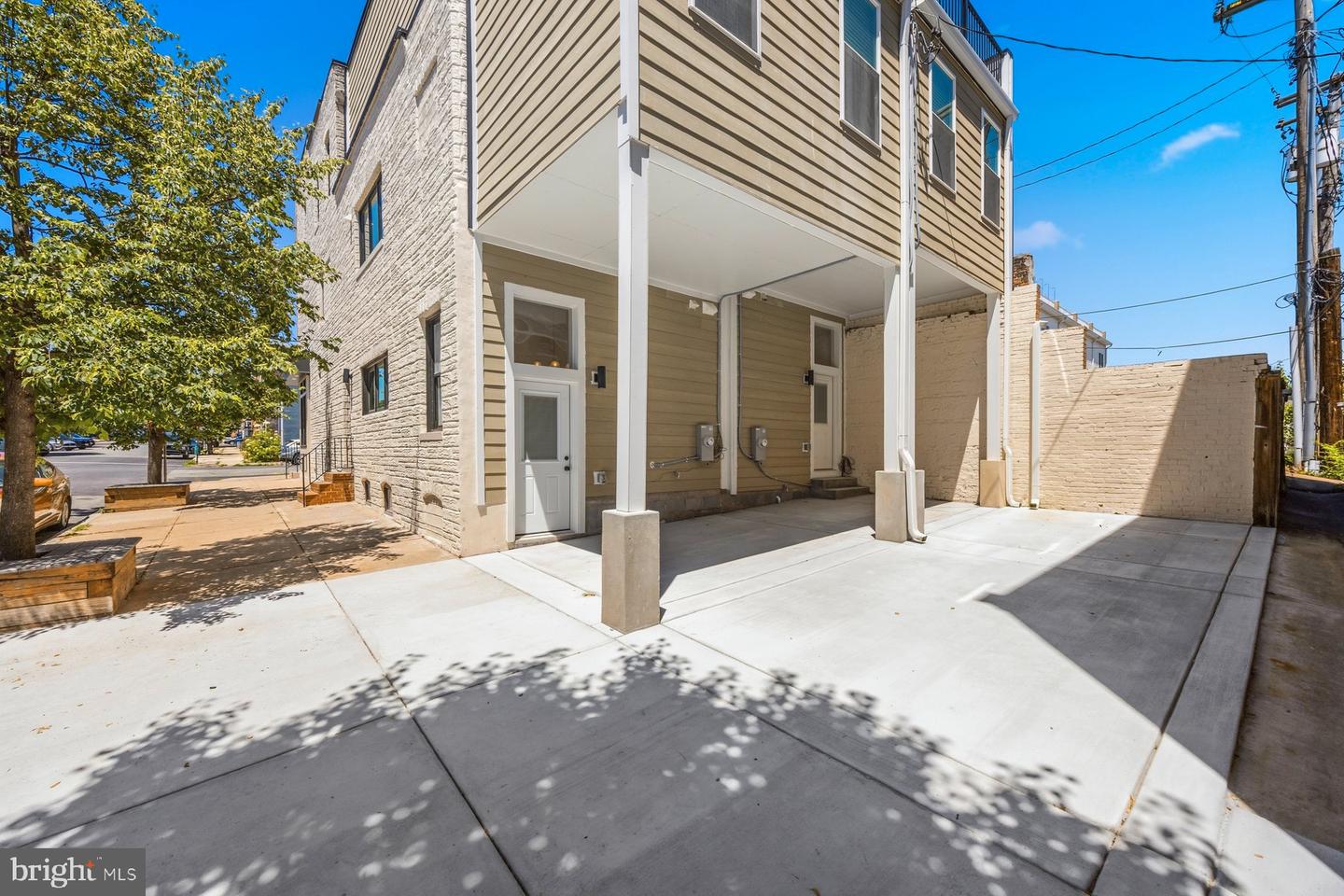 623 S Luzerne Ave Property Photo 40
