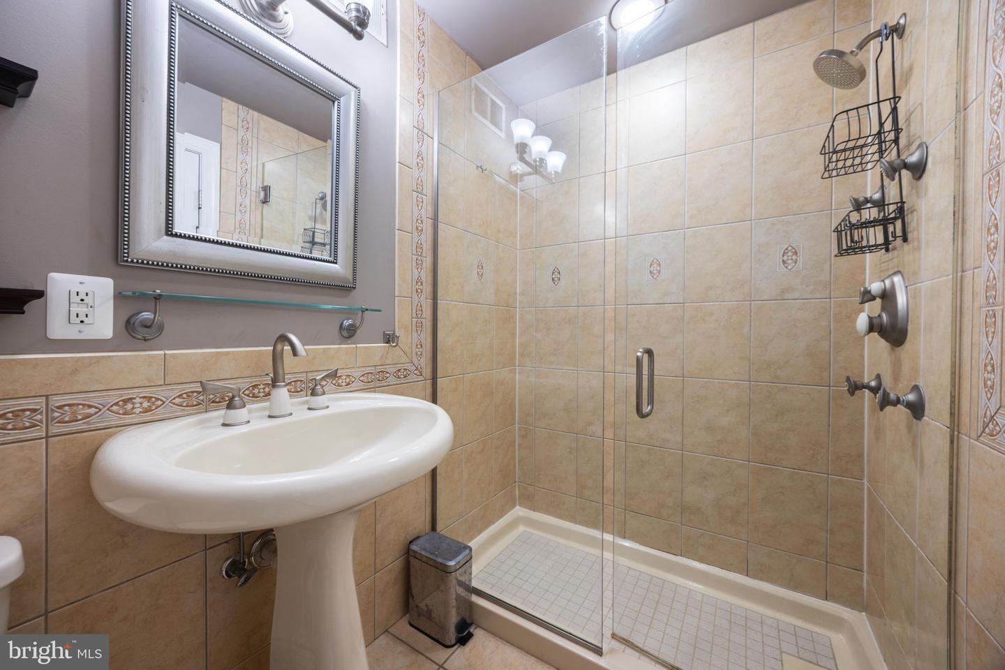 1933 Fleet St Property Photo 36