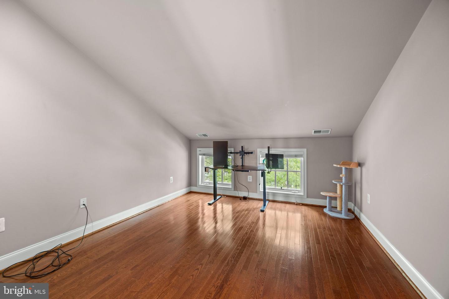1933 Fleet St Property Photo 44