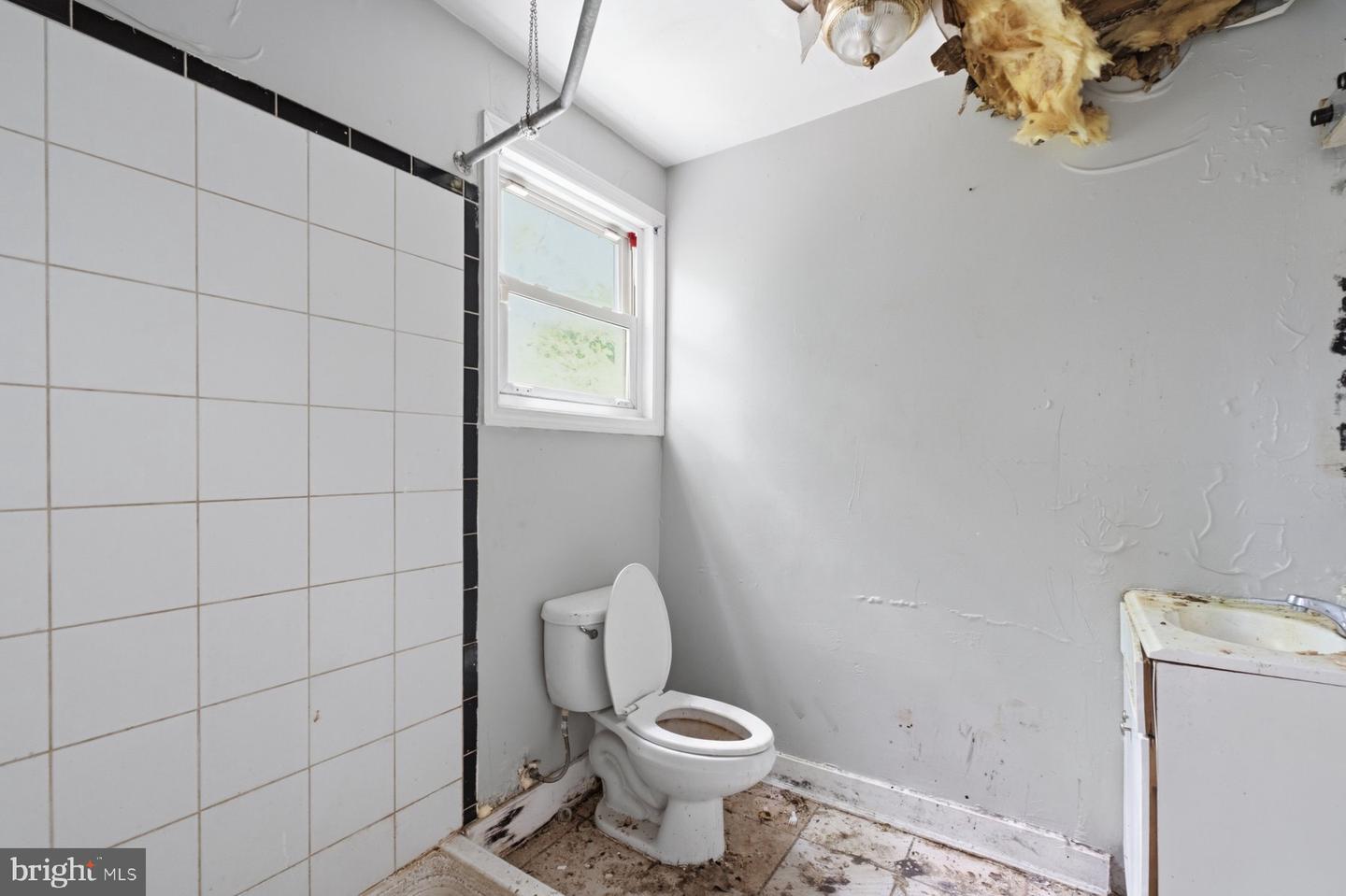 5729 Govane Ave Property Photo 10