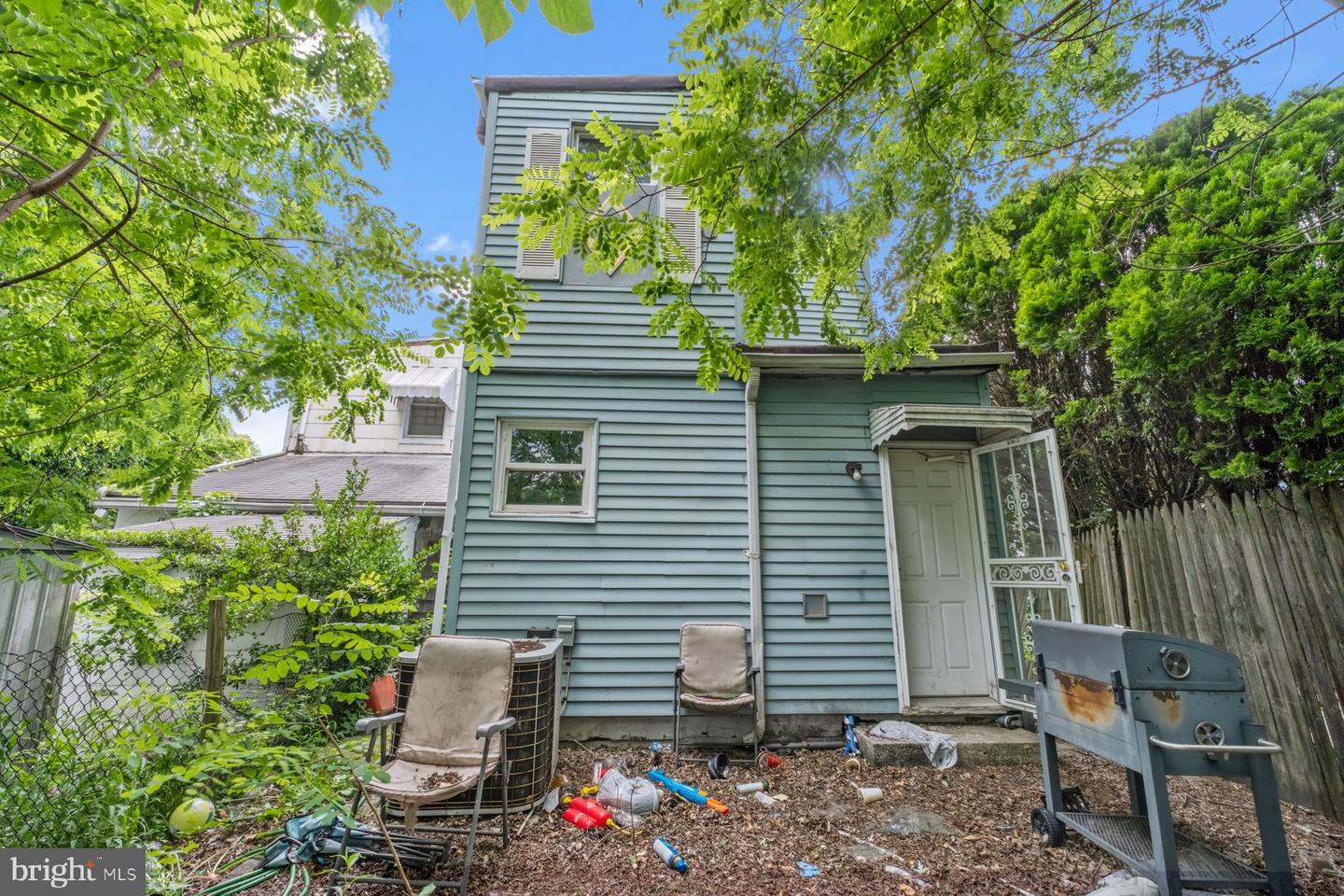 5729 Govane Ave Property Photo 12
