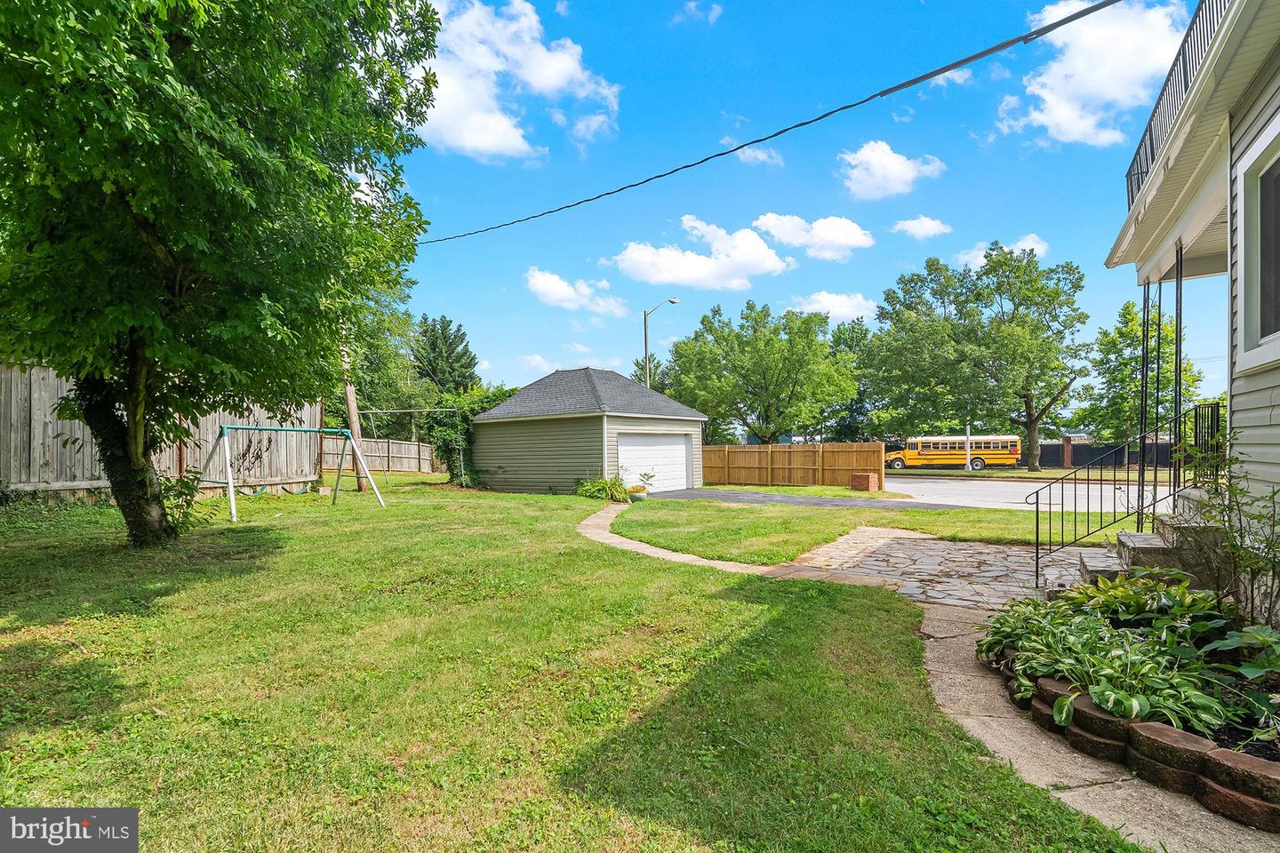 5503 Stuart Ave Property Photo 4