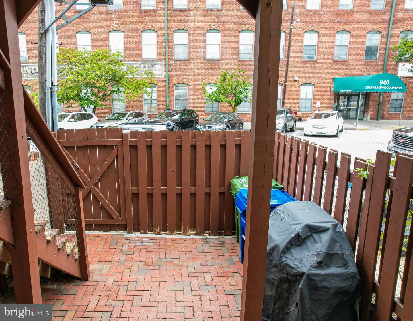 934 Binney St Property Photo 30