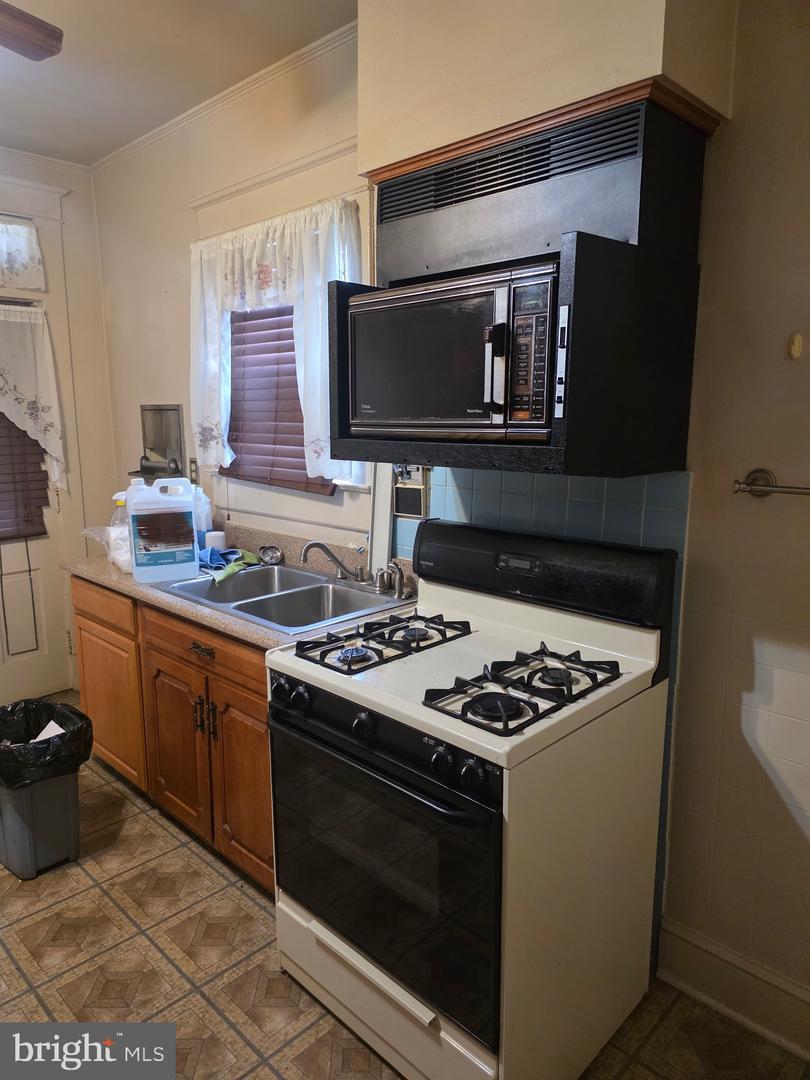 3506 Rosedale Rd Property Photo 10