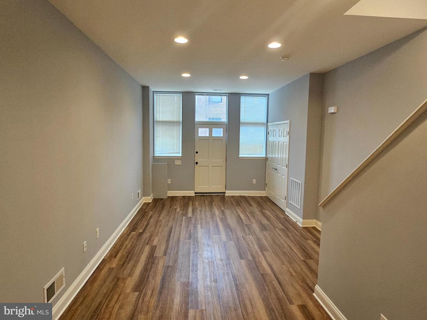 430 S Bond St Property Photo 3