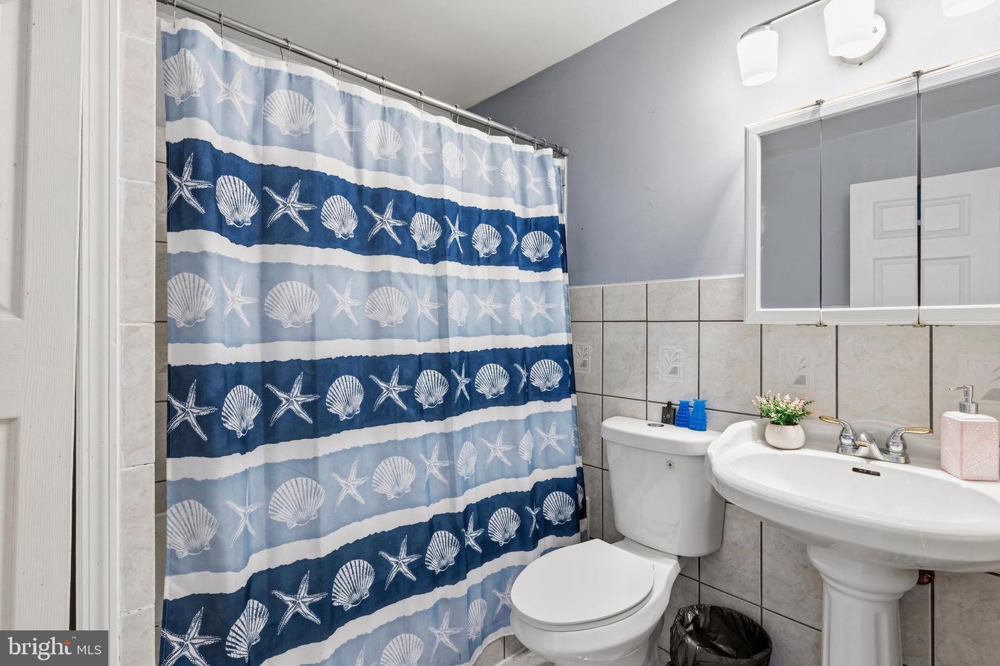 1603 Malvern St Property Photo 16