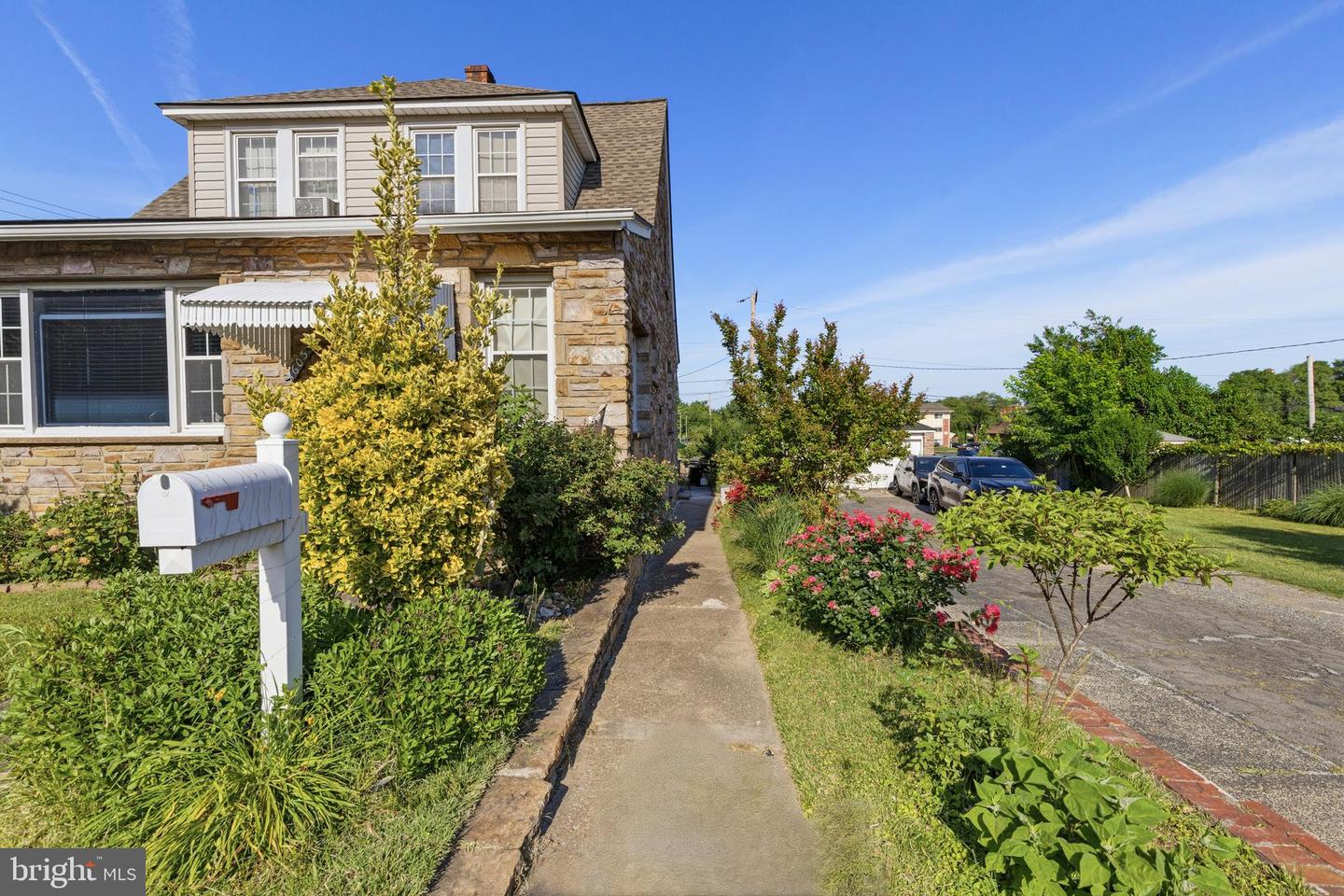 1603 Malvern St Property Photo 37