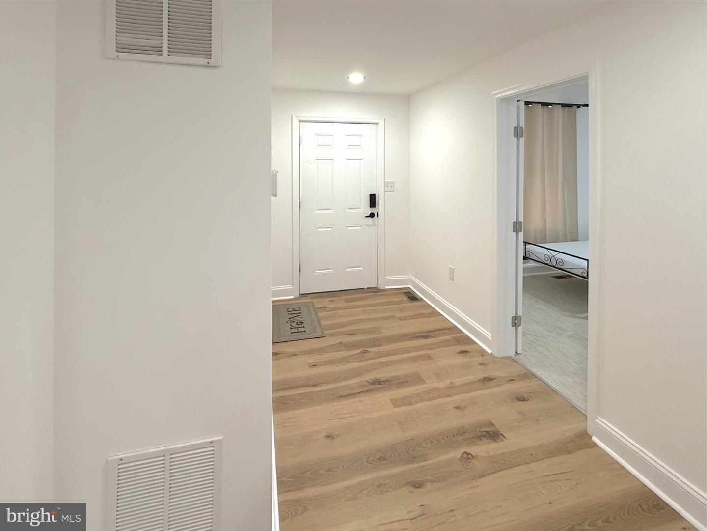 3703 6th St #unit 1 Property Photo 2