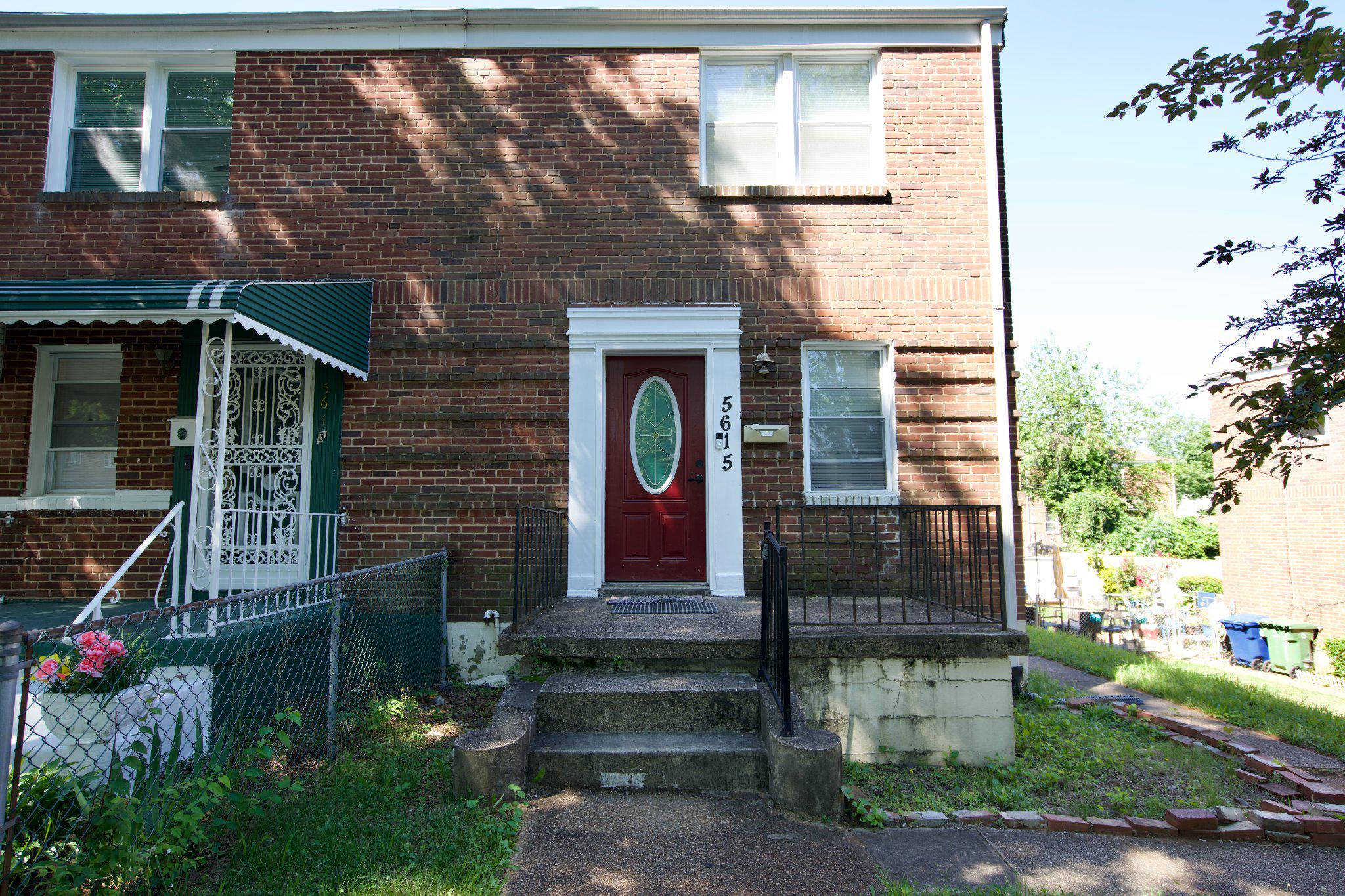 5615 BELLE AVE Property Photo 1