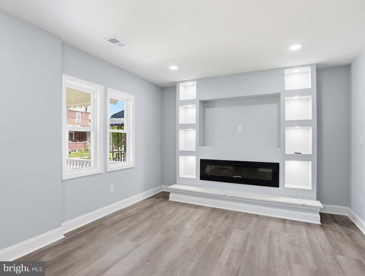 10 Rosedale St Property Photo 1