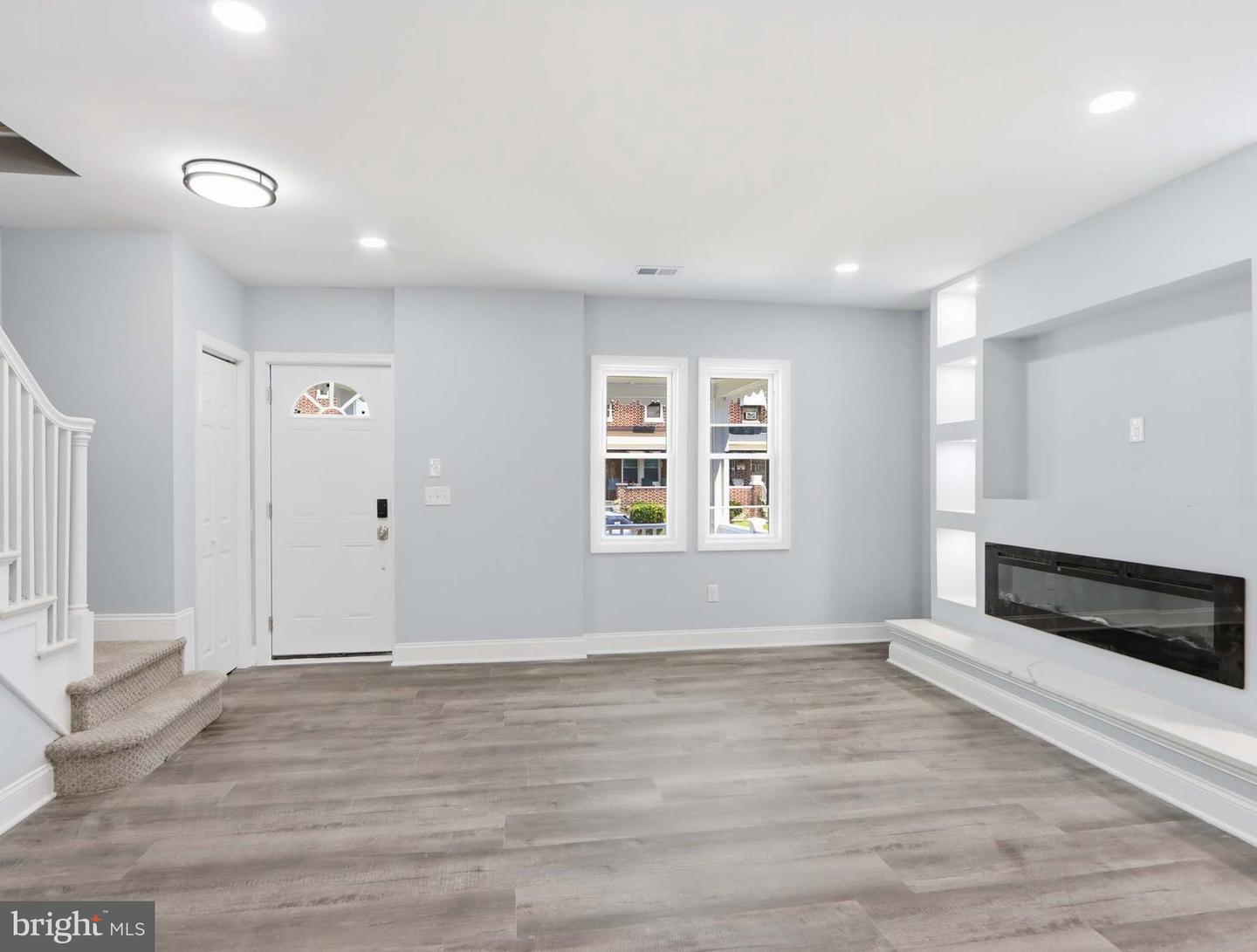 10 Rosedale St Property Photo 3
