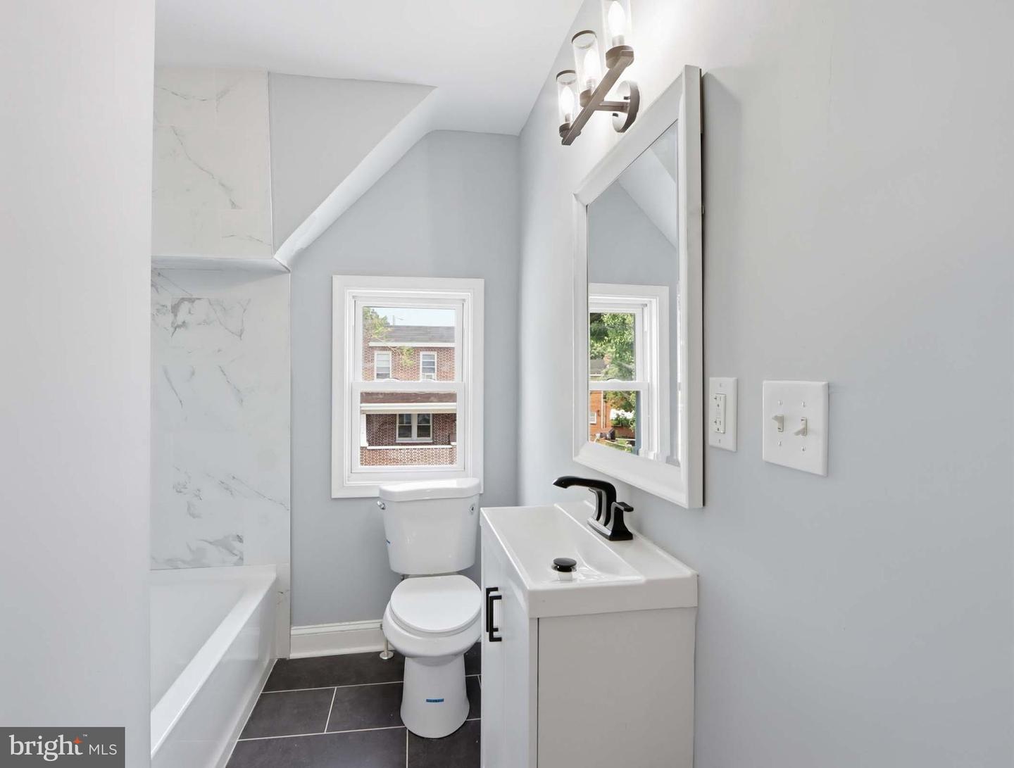 10 Rosedale St Property Photo 8
