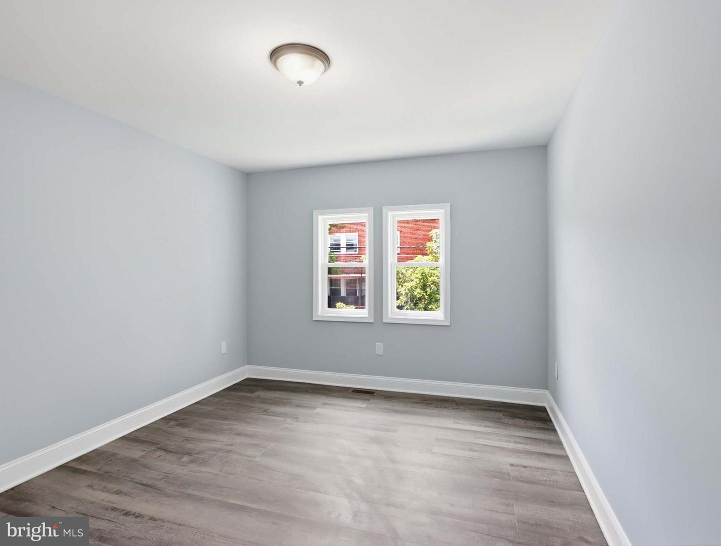 10 Rosedale St Property Photo 13