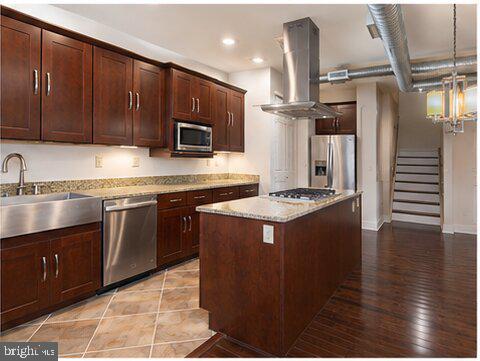 33 W North Ave Property Photo 15