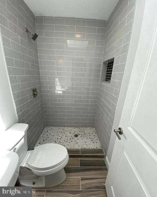 802 Mangold St Property Photo 4