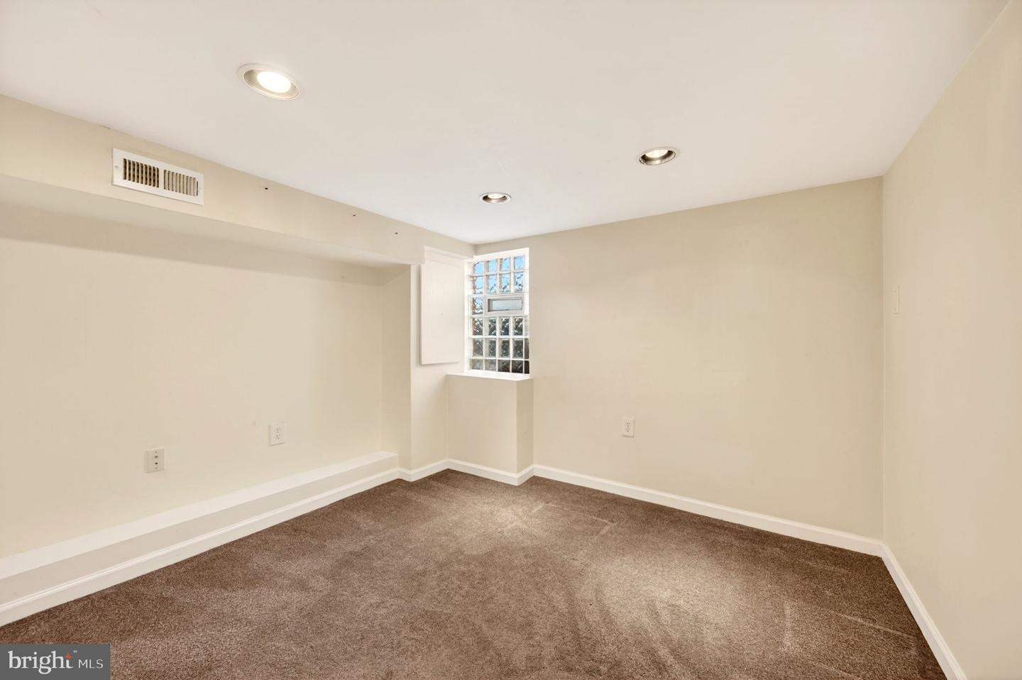 624 Wyeth St Property Photo 15