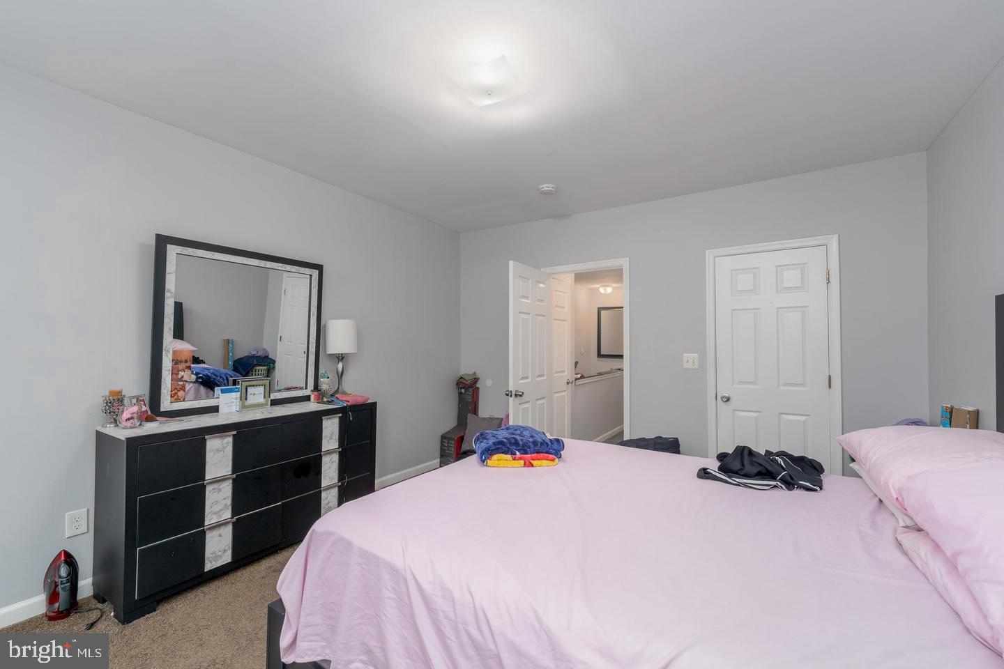 1710 Presbury St Property Photo 15