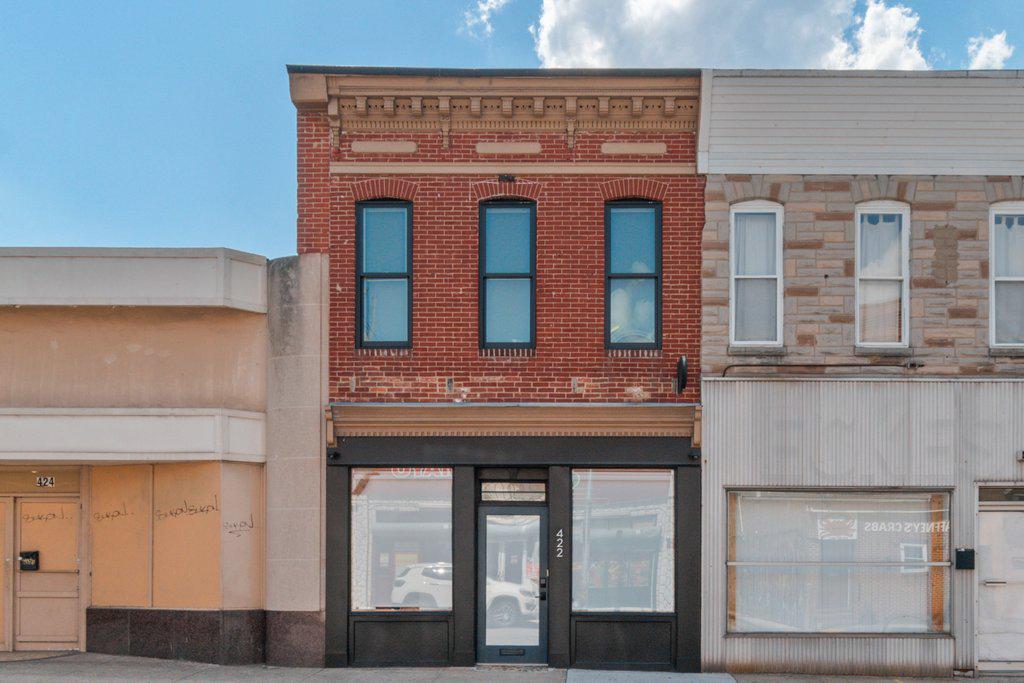 422 S HIGHLAND AVE S Property Photo 1
