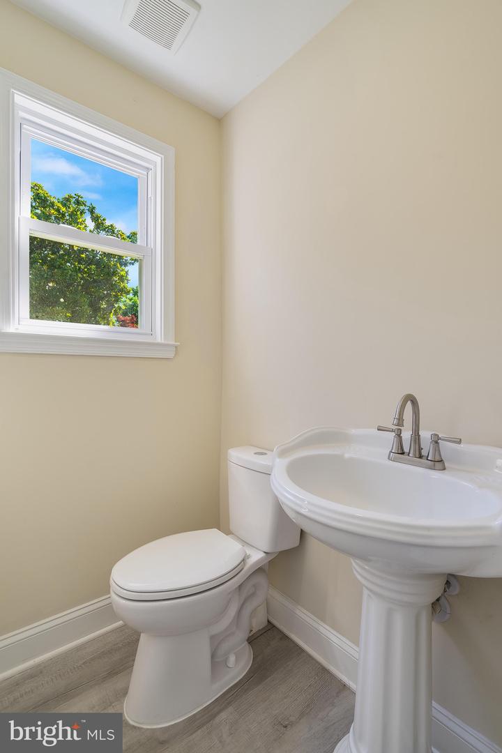 5412 Biddison Ave Property Photo 28
