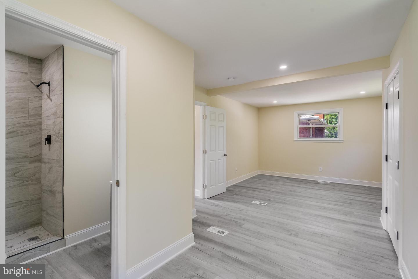 5412 Biddison Ave Property Photo 29