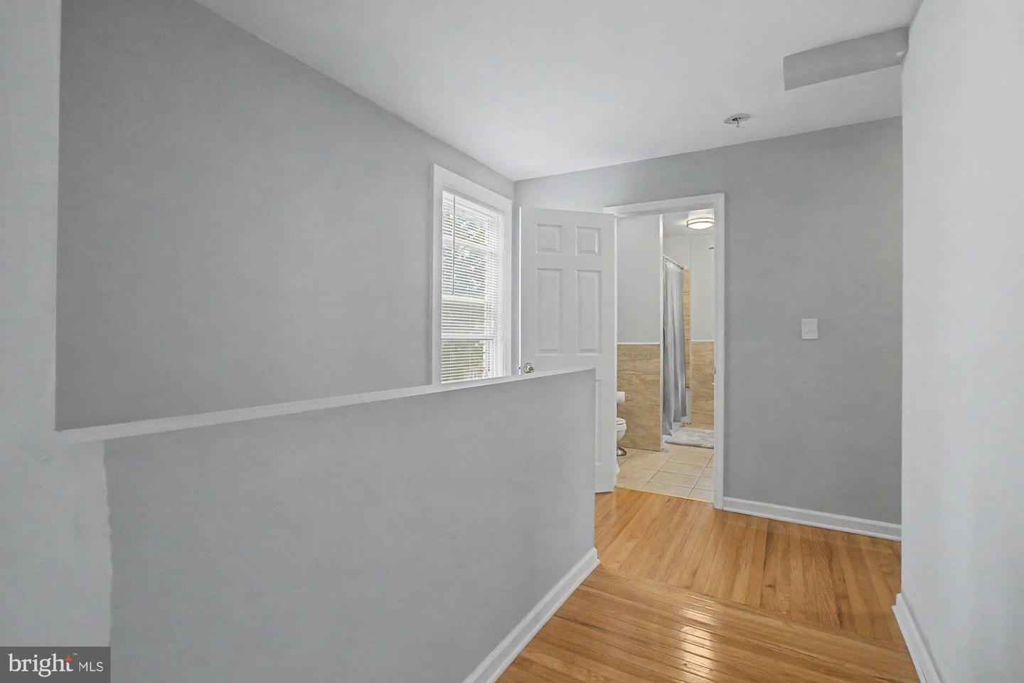 4922 Ivanhoe Ave Property Photo 13