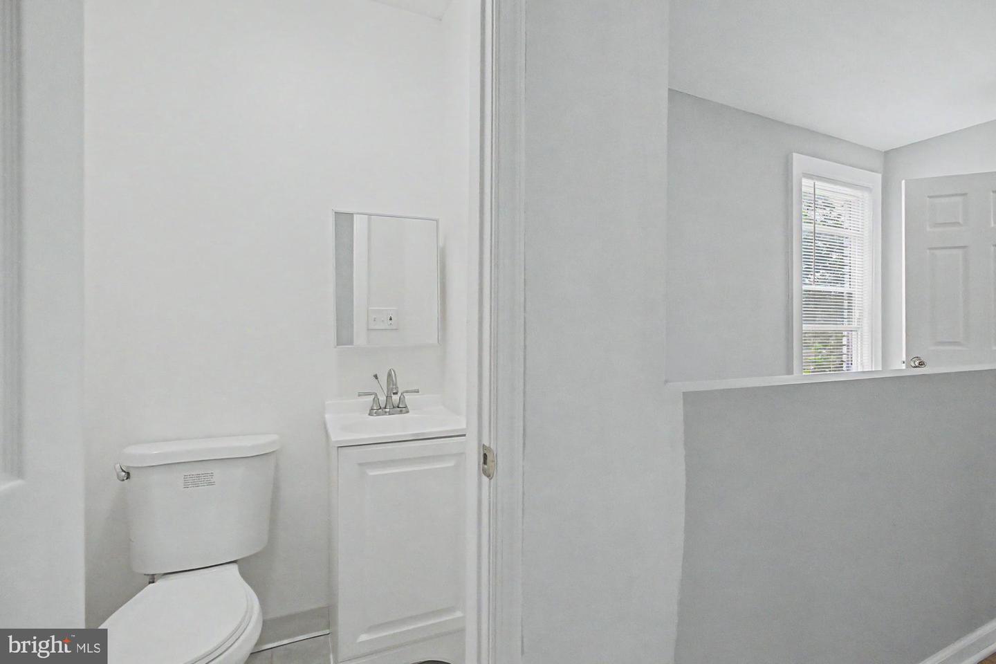 4922 Ivanhoe Ave Property Photo 24