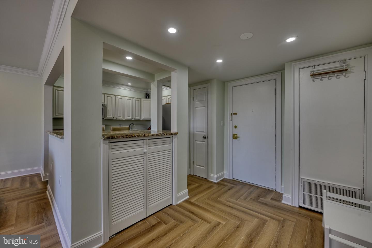 200 Cross Keys Rd #r44 Property Photo 1