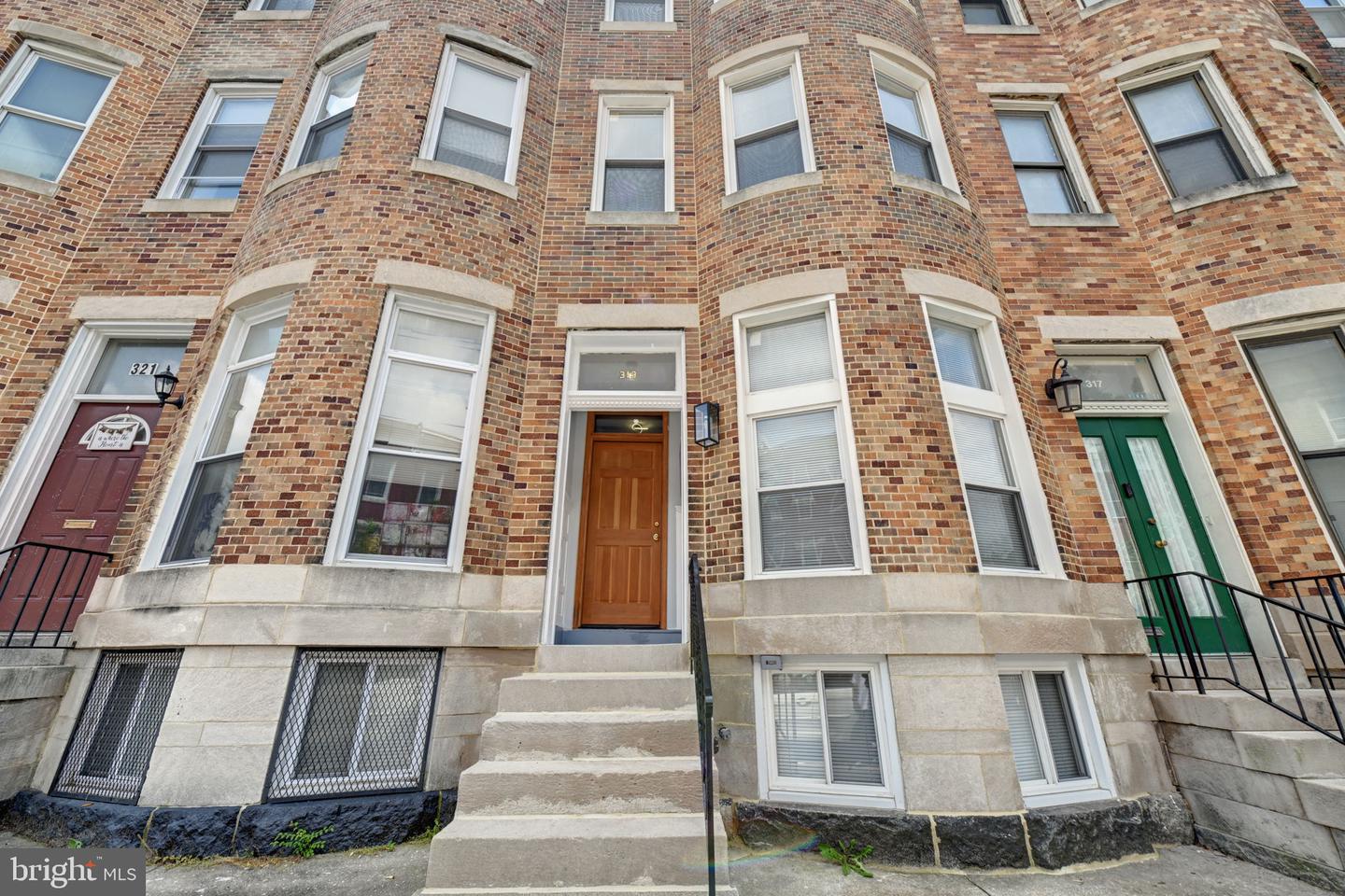319 E 22nd St #unit 1 Property Photo 2