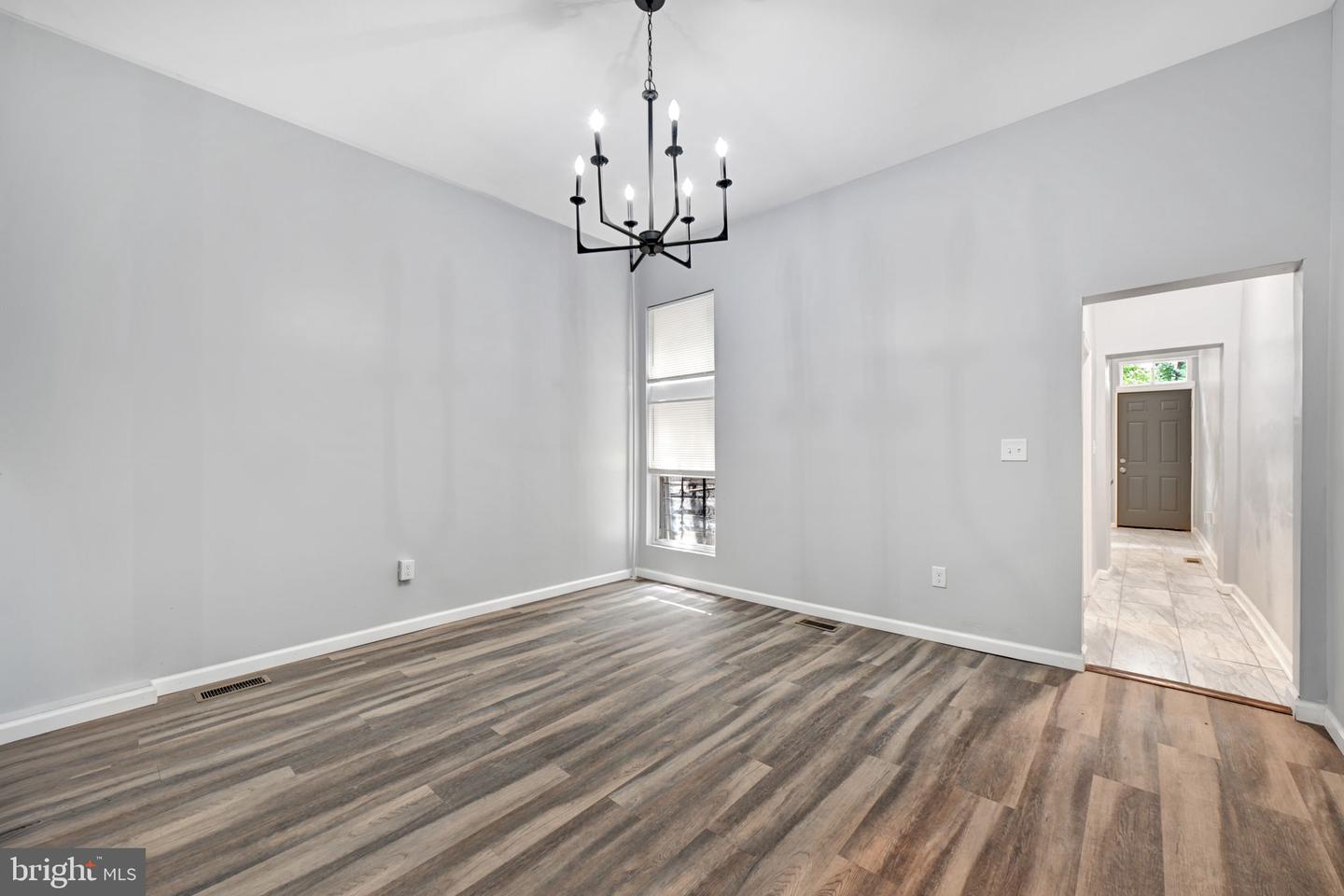 319 E 22nd St #unit 1 Property Photo 10