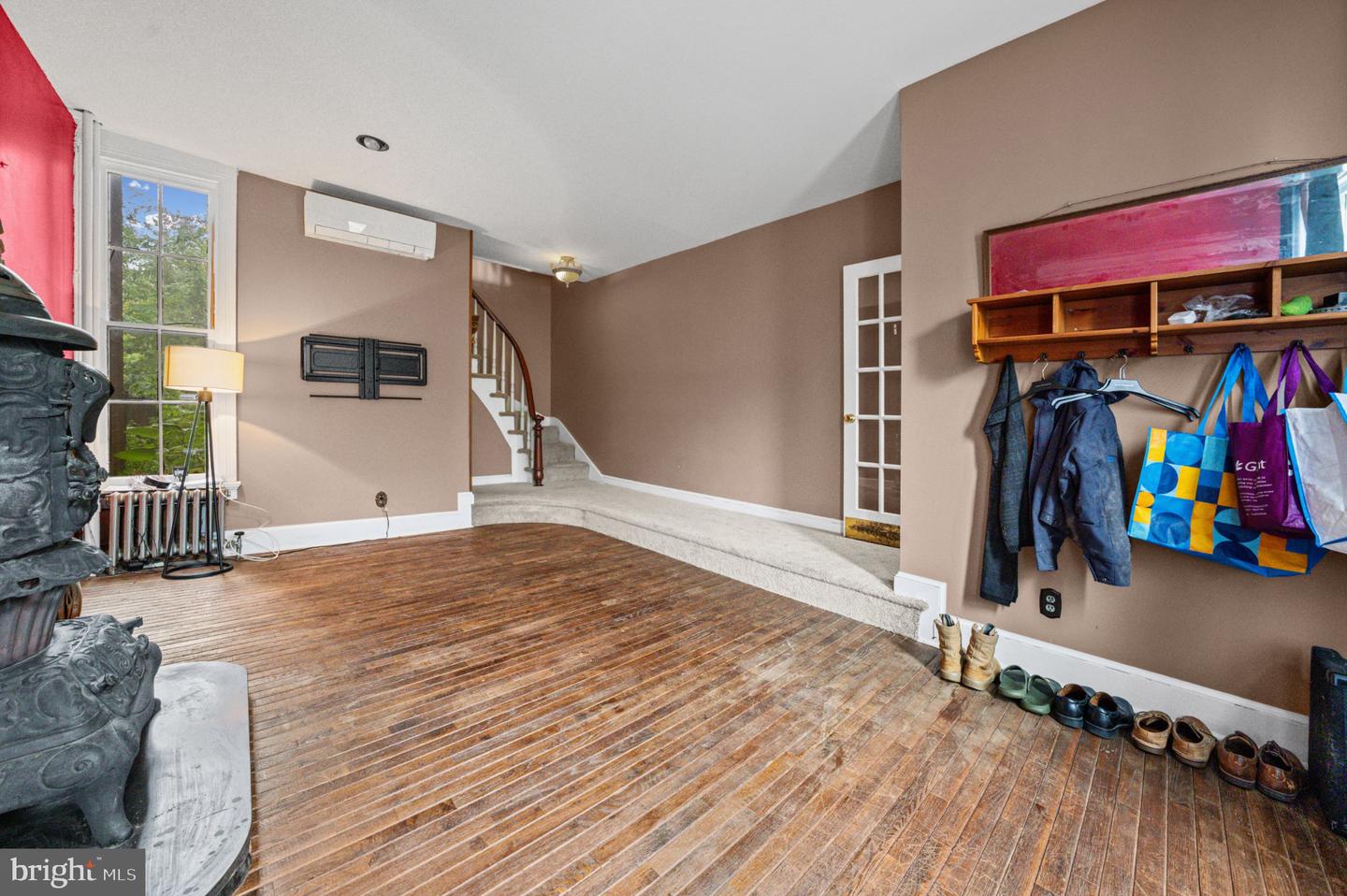 108 S Stricker St Property Photo 4