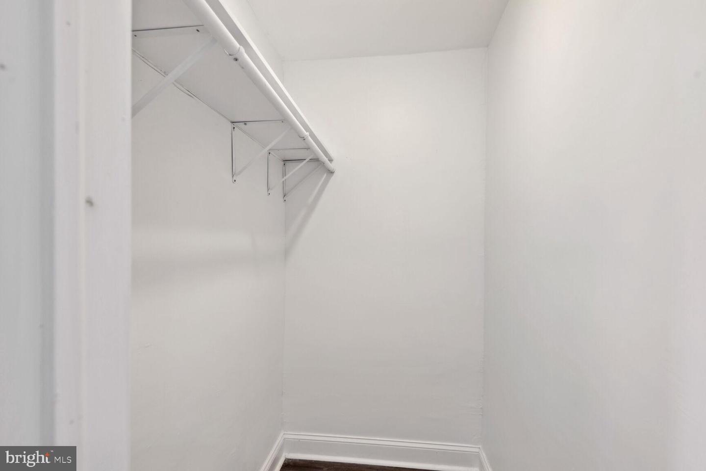 502 S Haven St Property Photo 8