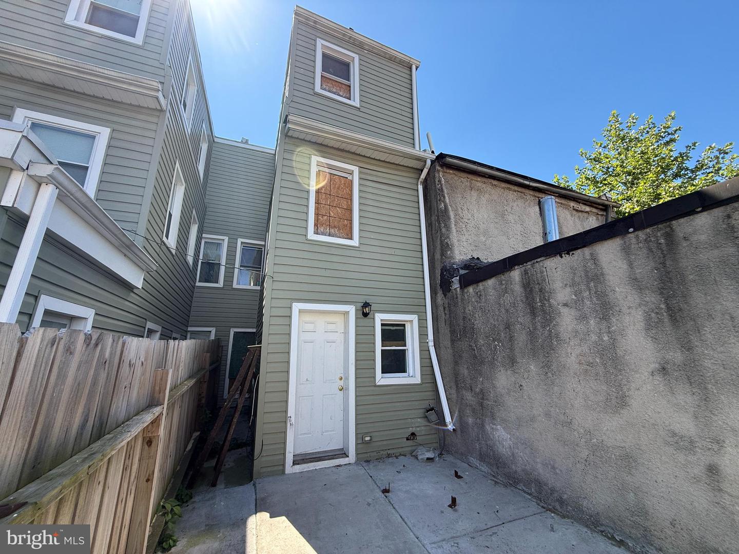 1217 Greenmount Ave Property Photo 10