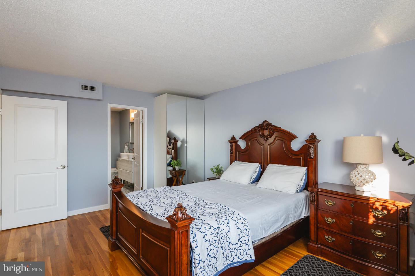 1101 Saint Paul St #1504 Property Photo 18