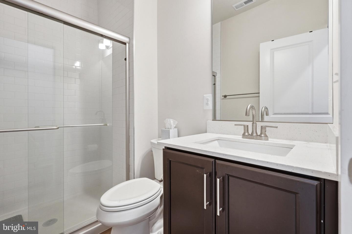 153 Locke St Property Photo 9