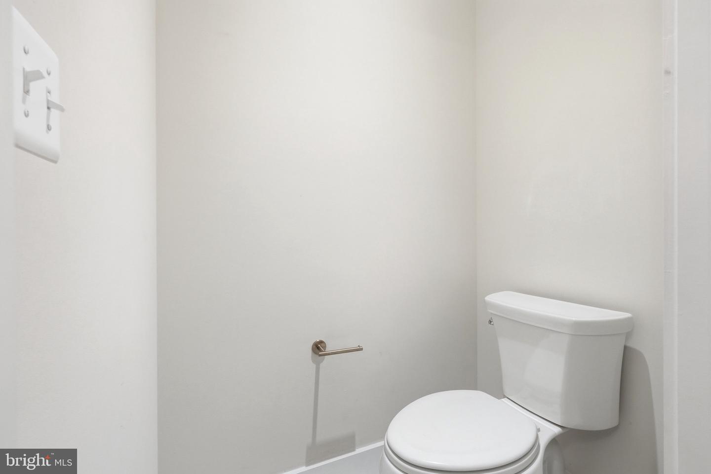 153 Locke St Property Photo 25