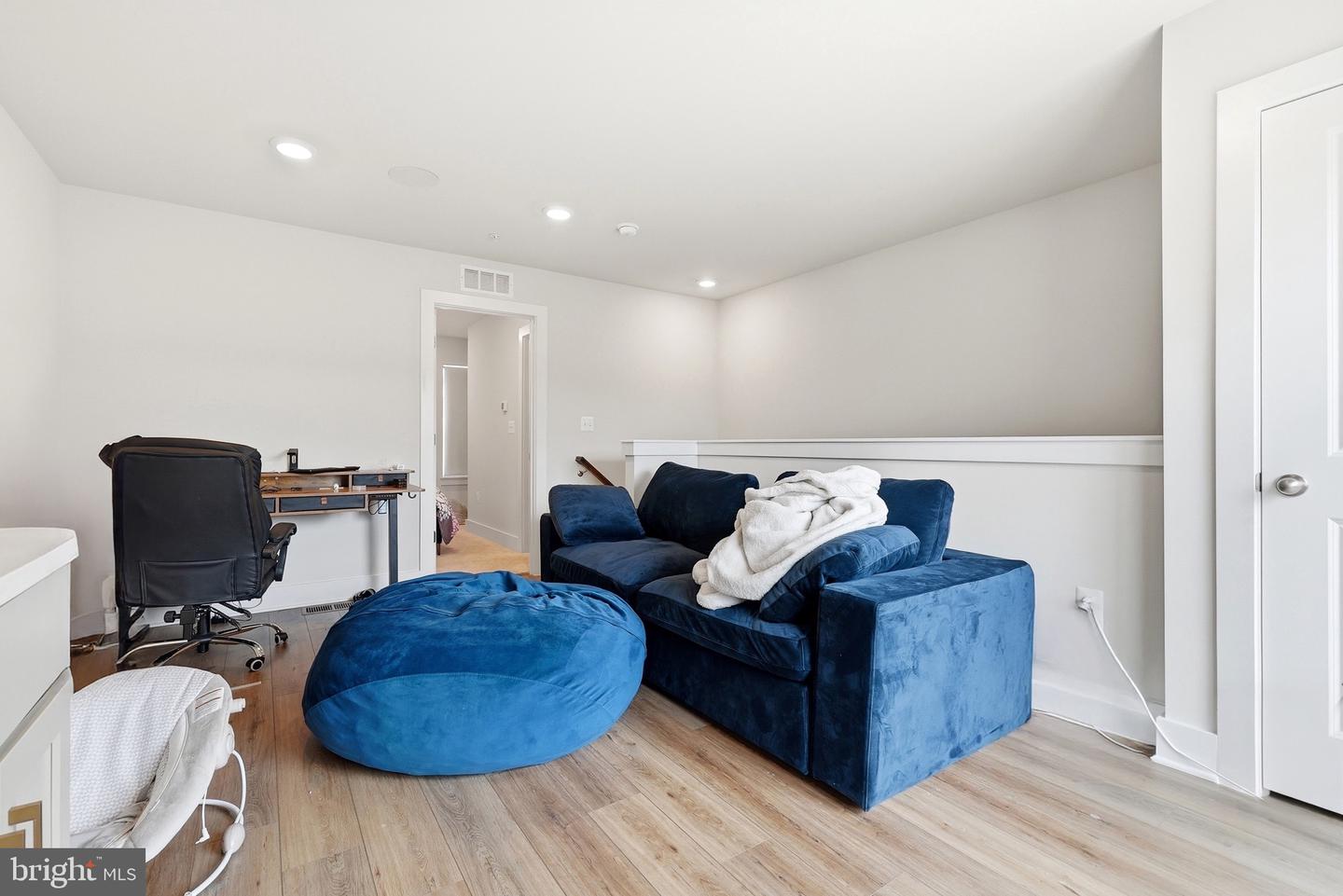153 Locke St Property Photo 31