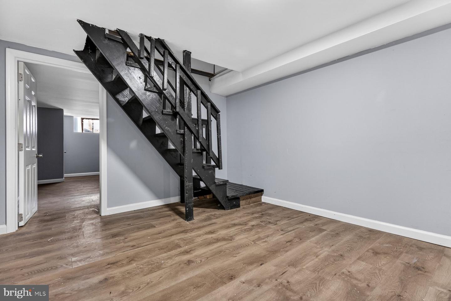 1910 W Fayette St Property Photo 21