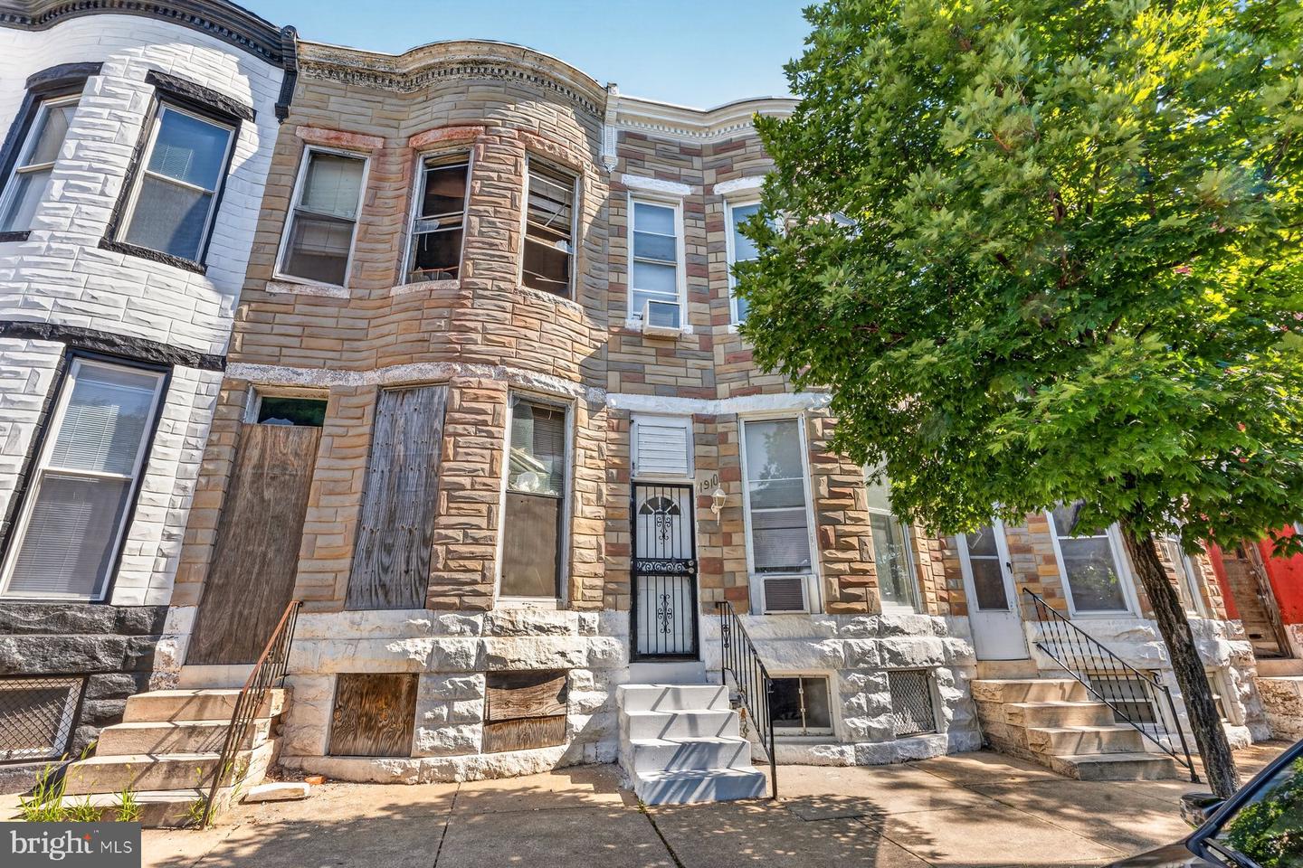 1910 W Fayette St Property Photo 27